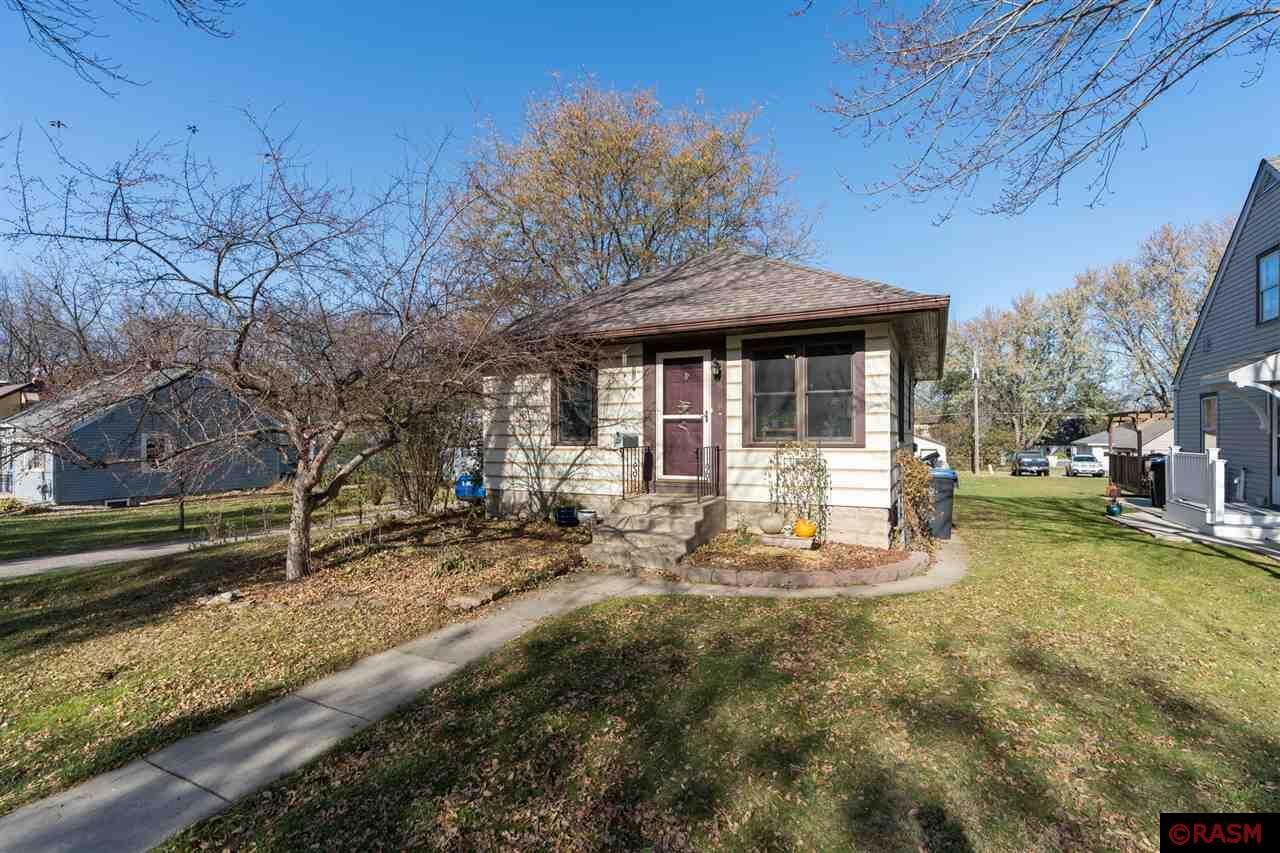Property Photo: 318 W 9th Street MN 56001