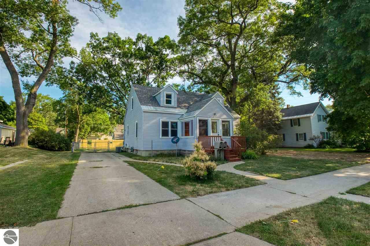 Property Photo:  1049 Webster Street  MI 49686 