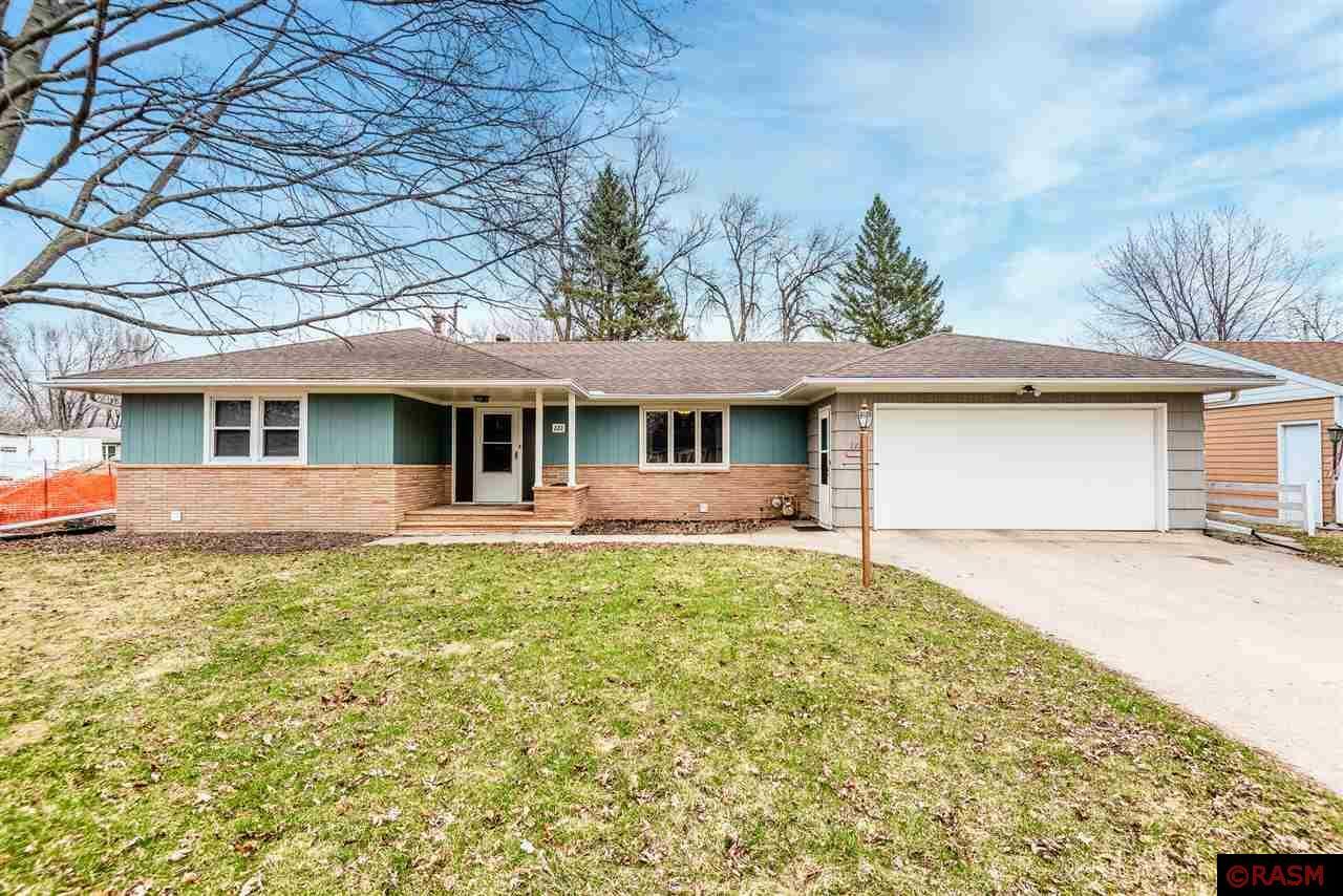 Property Photo:  222 Dillon Avenue  MN 56001 