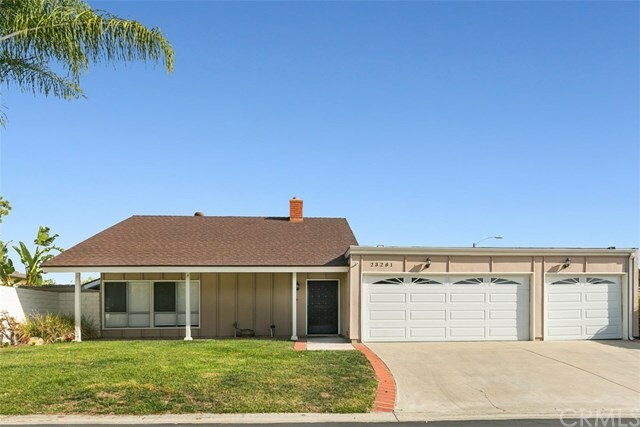 Property Photo:  23281 Buckland Lane  CA 92630 