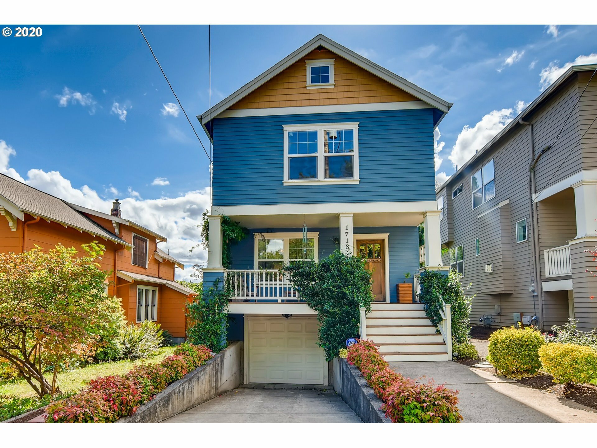 Property Photo: 1718 SE Harold St OR 97202
