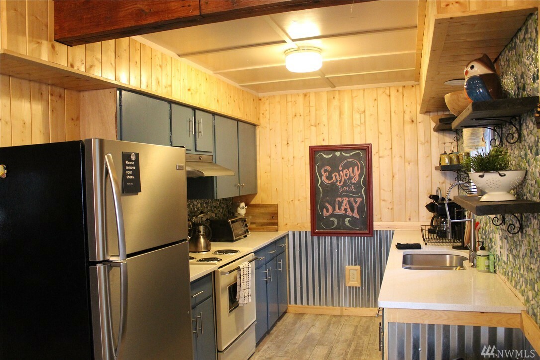 Property Photo: 21722 Palomino Rd WA 98826
