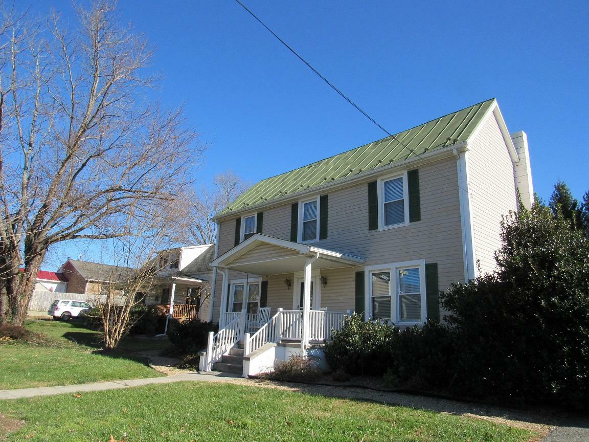 Property Photo:  405 Lester St NE  VA 24073 