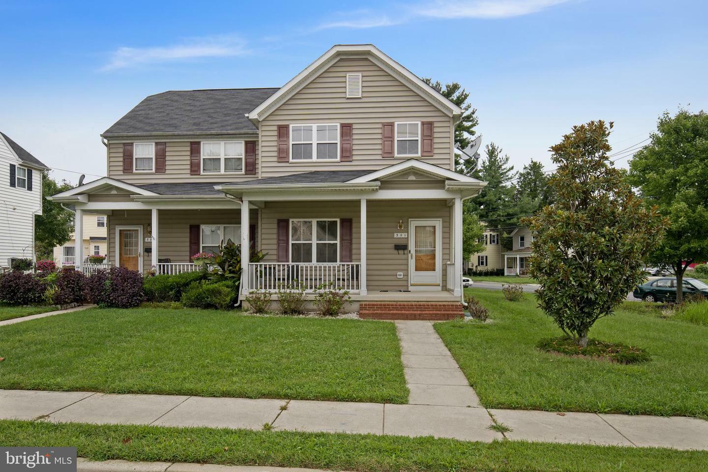 Property Photo: 301 Sandy Spring Road MD 20707