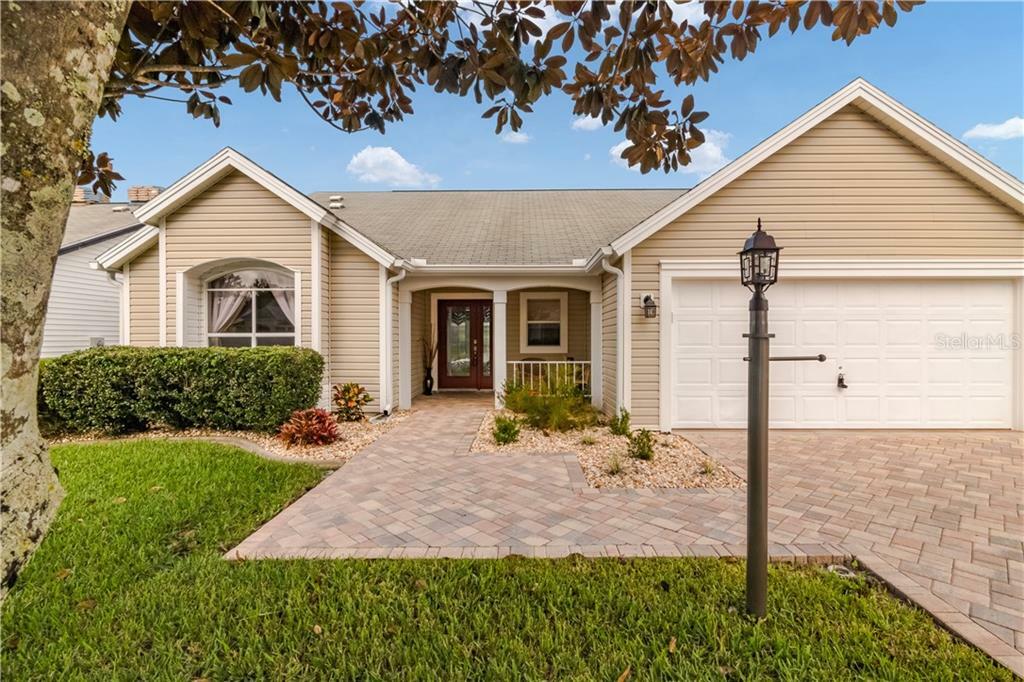 Property Photo:  1003 Diego Court  FL 32159 