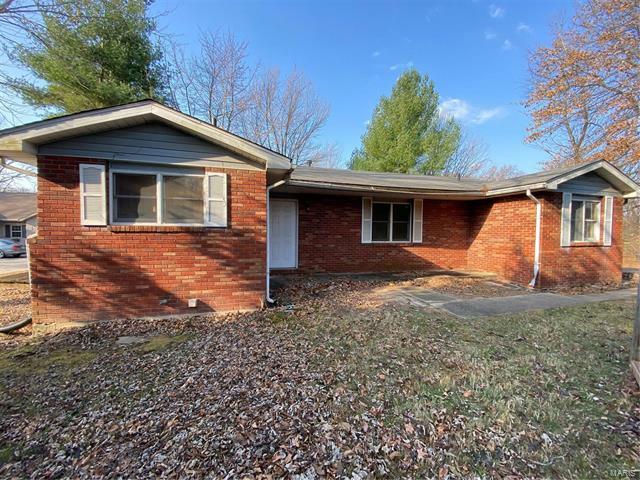 Property Photo: 19 Maple 62021