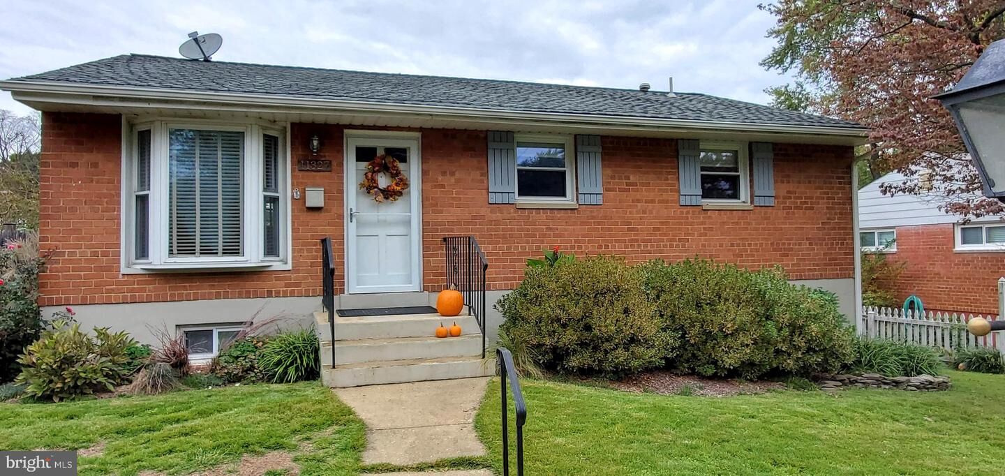 Property Photo: 11327 Schuylkill Road MD 20852