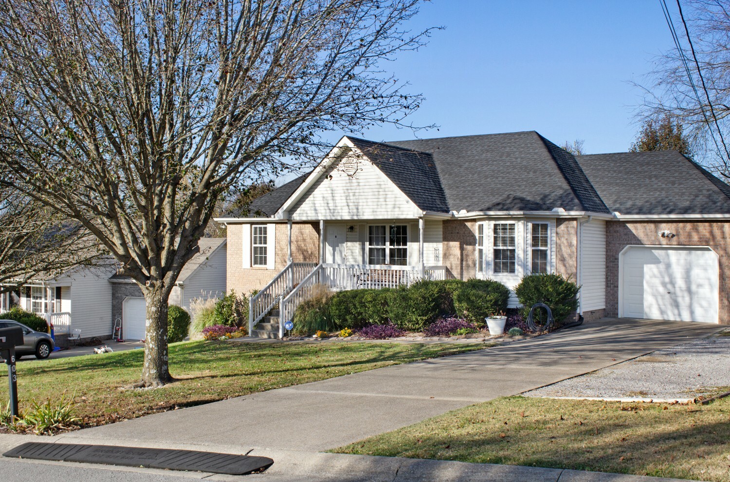 Property Photo: 603 Cahaba Ct TN 37122