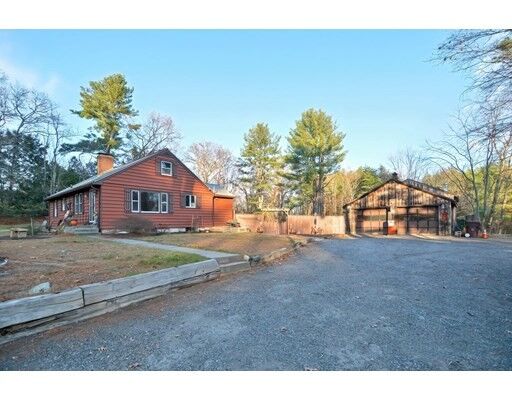 223 Oak Street  Uxbridge MA 01569 photo