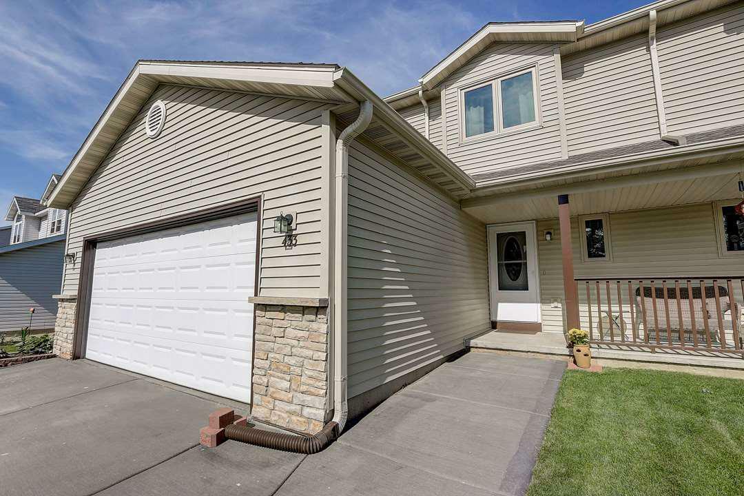 Property Photo:  433 Trailside Dr  WI 53532 