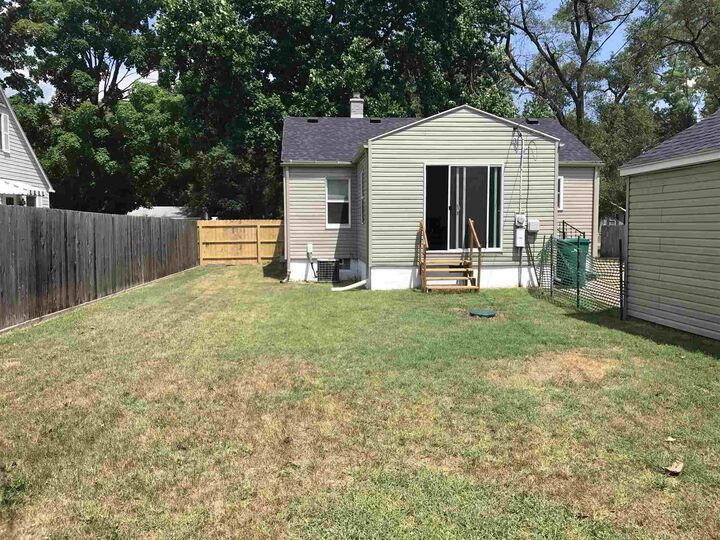 19560 Darden Road  South Bend IN 46637 photo