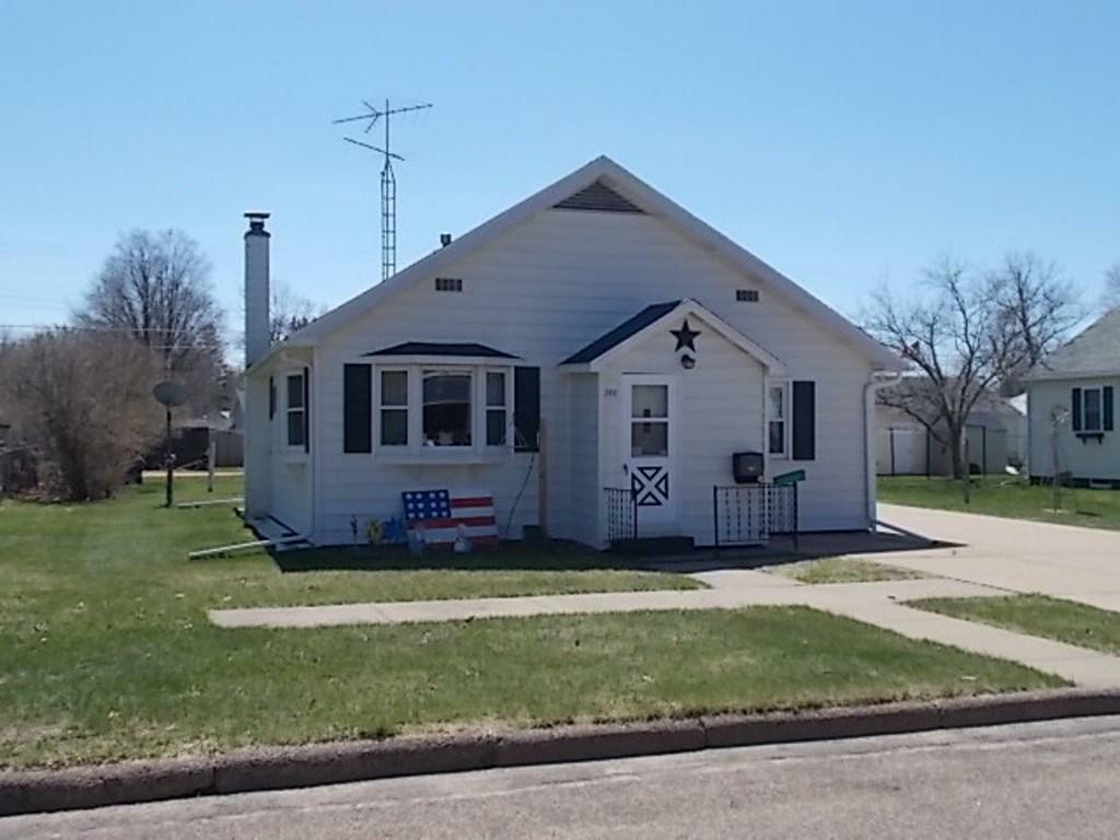 707 East 8th Street  Merrill WI 54452 photo