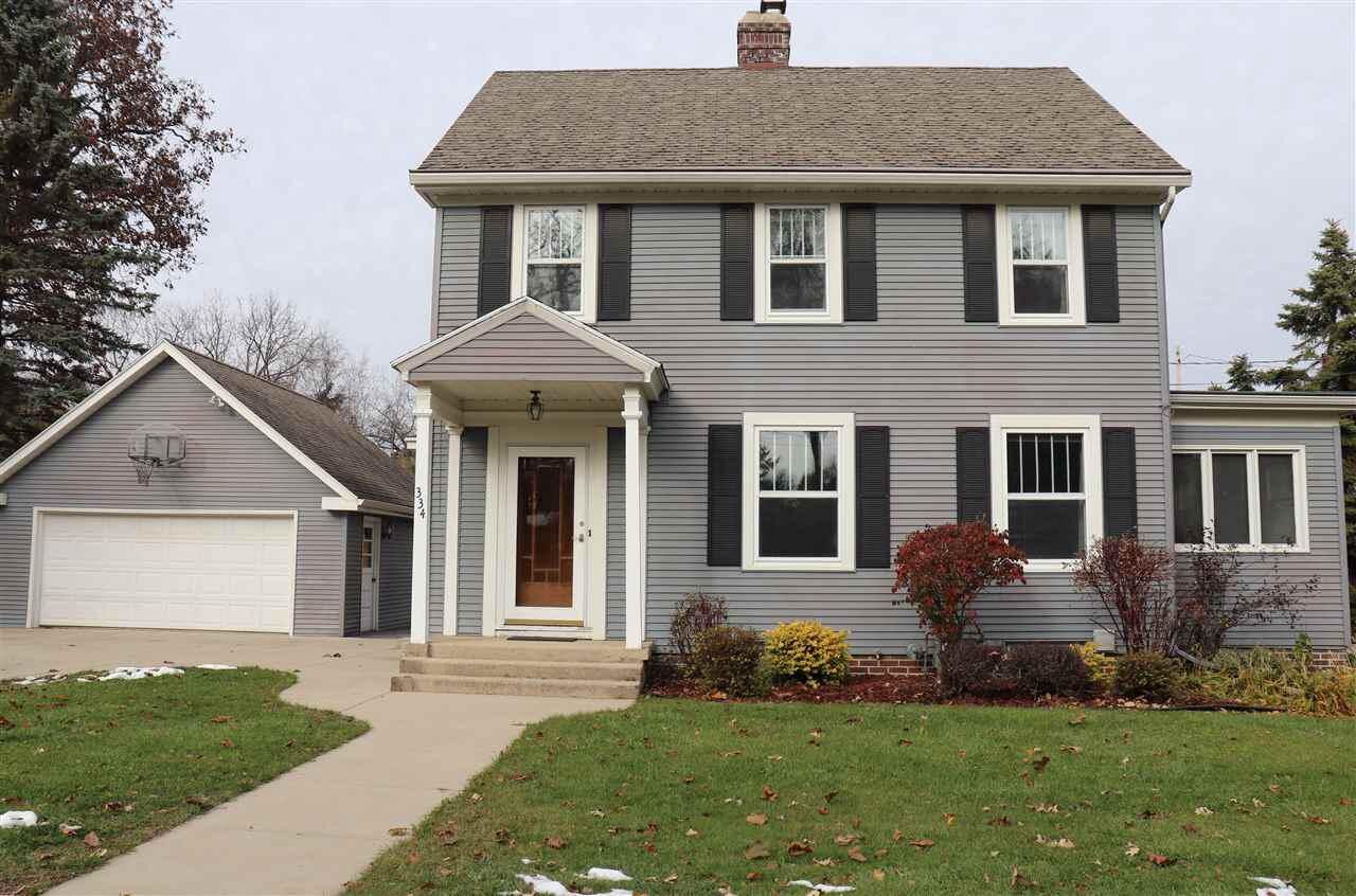 Property Photo:  334 East High St  WI 53563 