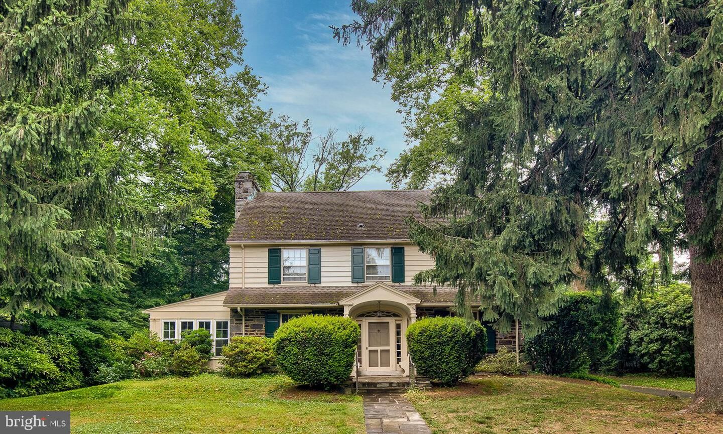 Property Photo:  324 Dickinson Avenue  PA 19081 
