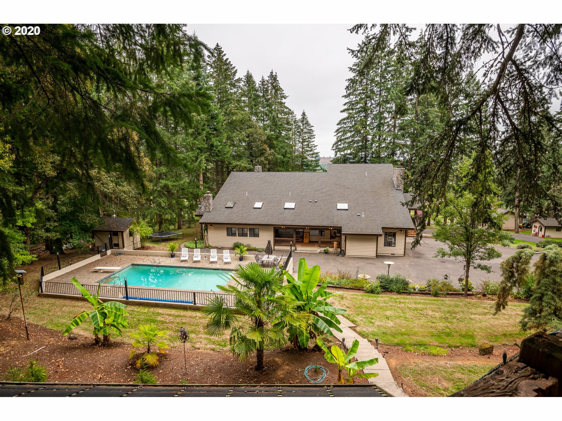 Property Photo: 5725 Witzel Rd OR 97317