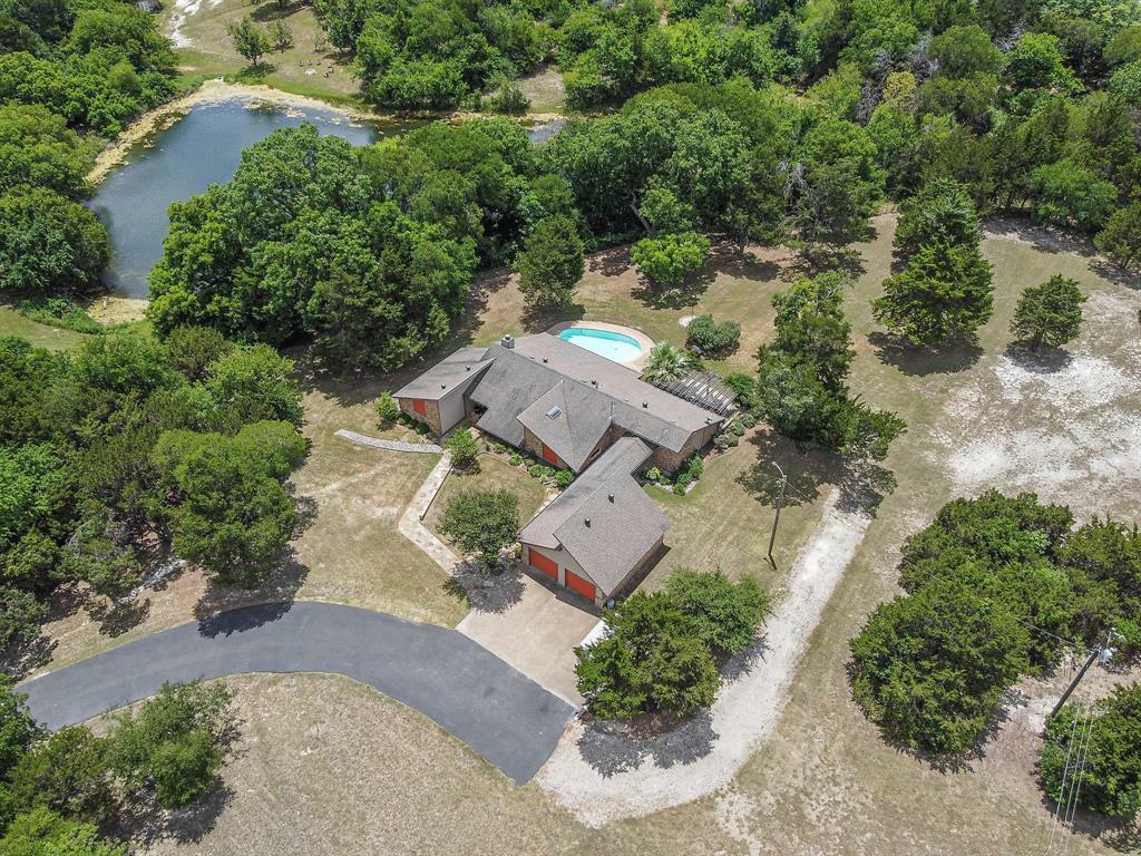 Property Photo:  3840 Mockingbird Lane  TX 76065 