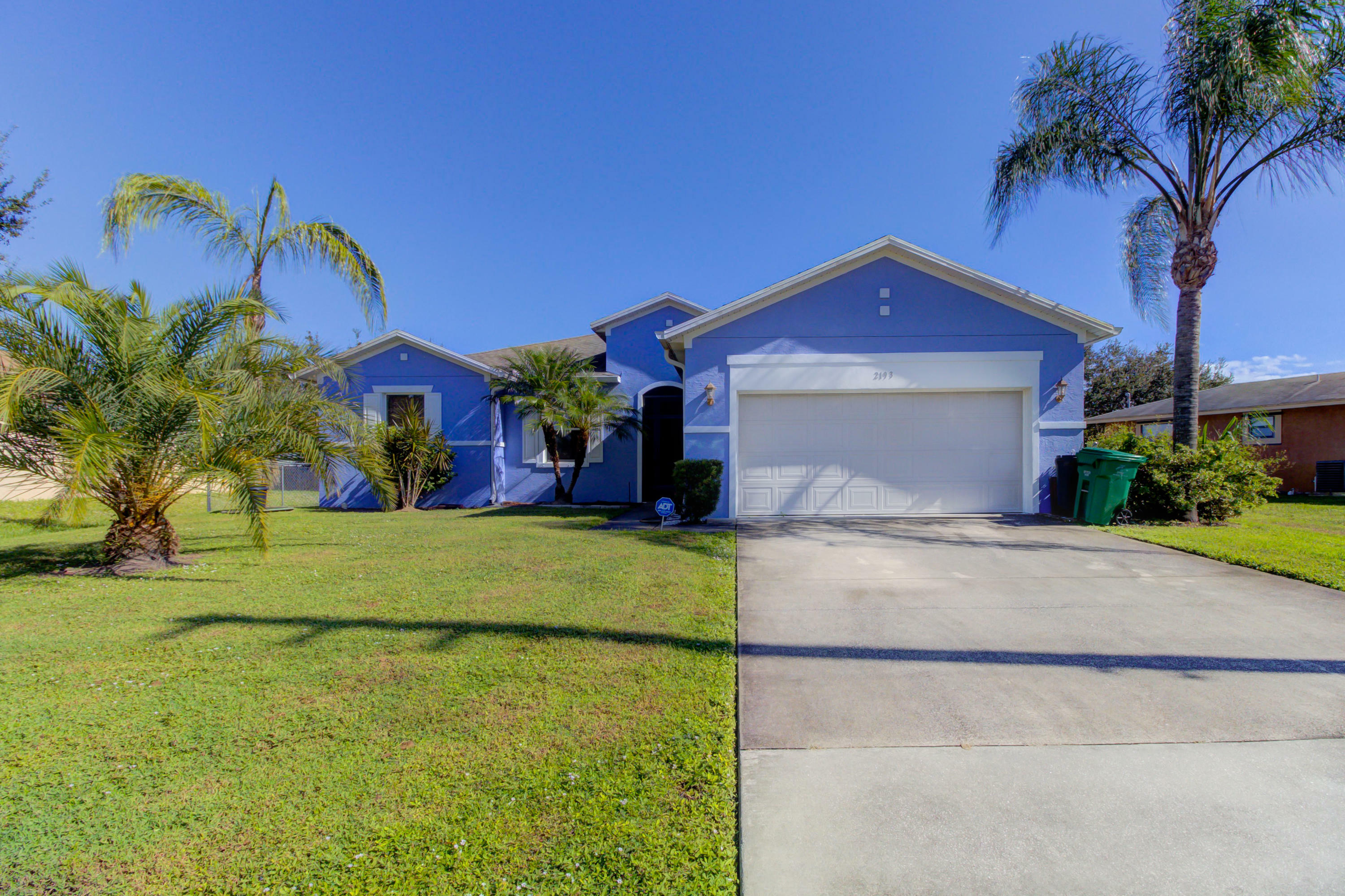 Property Photo:  2193 SW Cameo Boulevard  FL 34953 