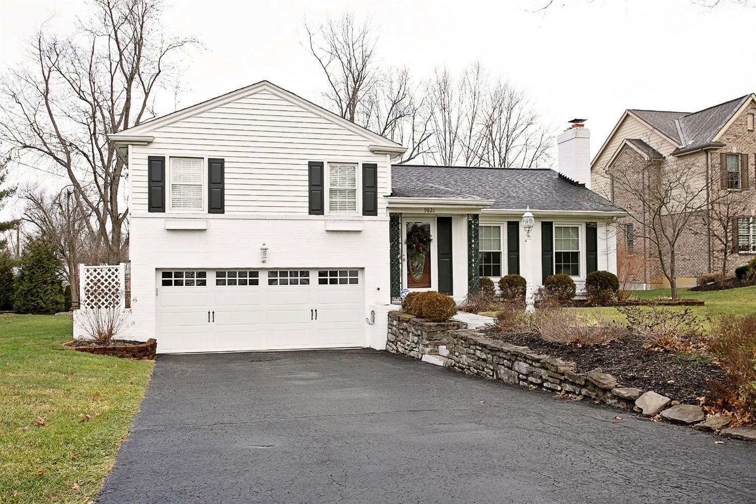 Property Photo: 9821 Tollgate Ln OH 45242