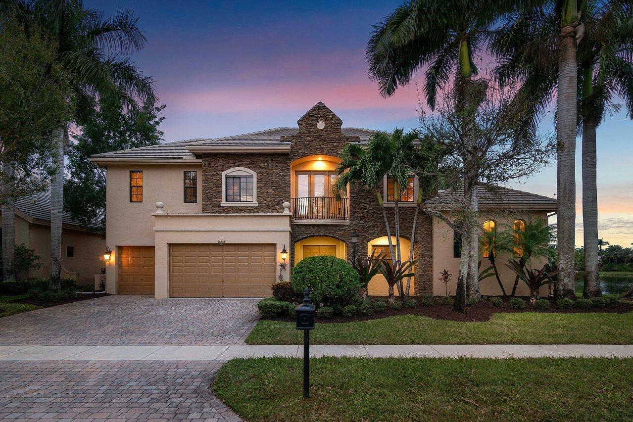 Property Photo:  10509 Versailles Boulevard  FL 33449 