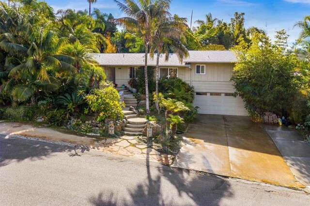 Property Photo: 855 Sidonia Street CA 92024