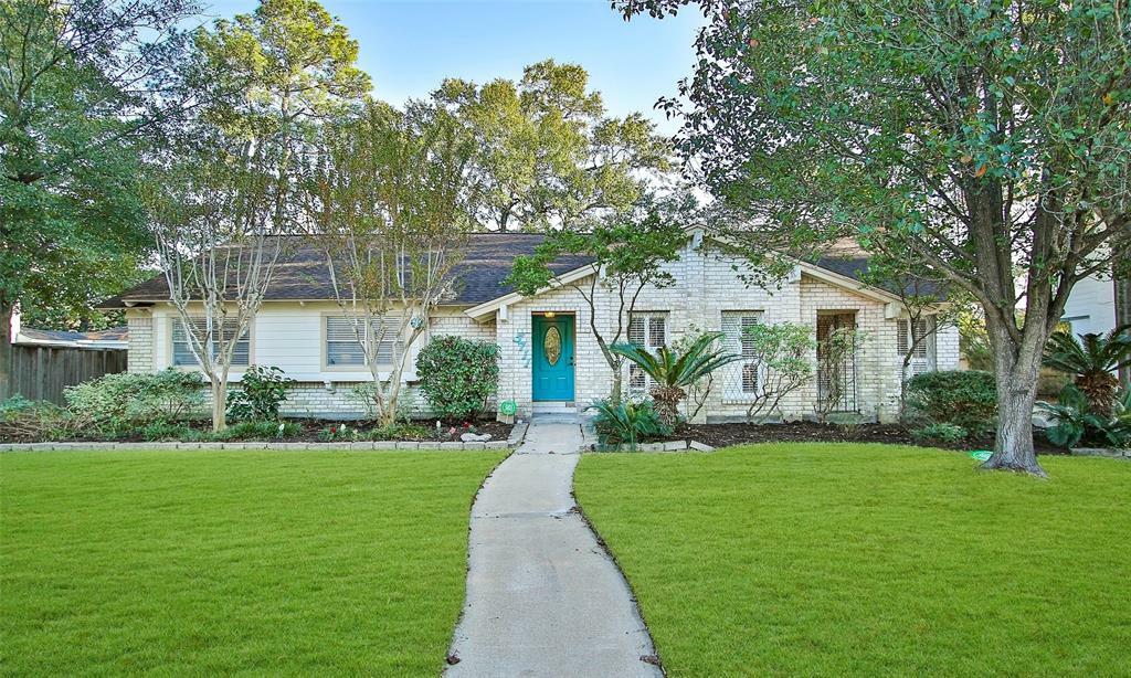5711 Lookout Mountain Drive  Houston TX 77069 photo