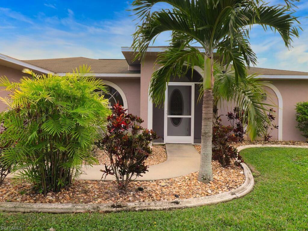 Property Photo:  1150 Gleason Parkway  FL 33914 