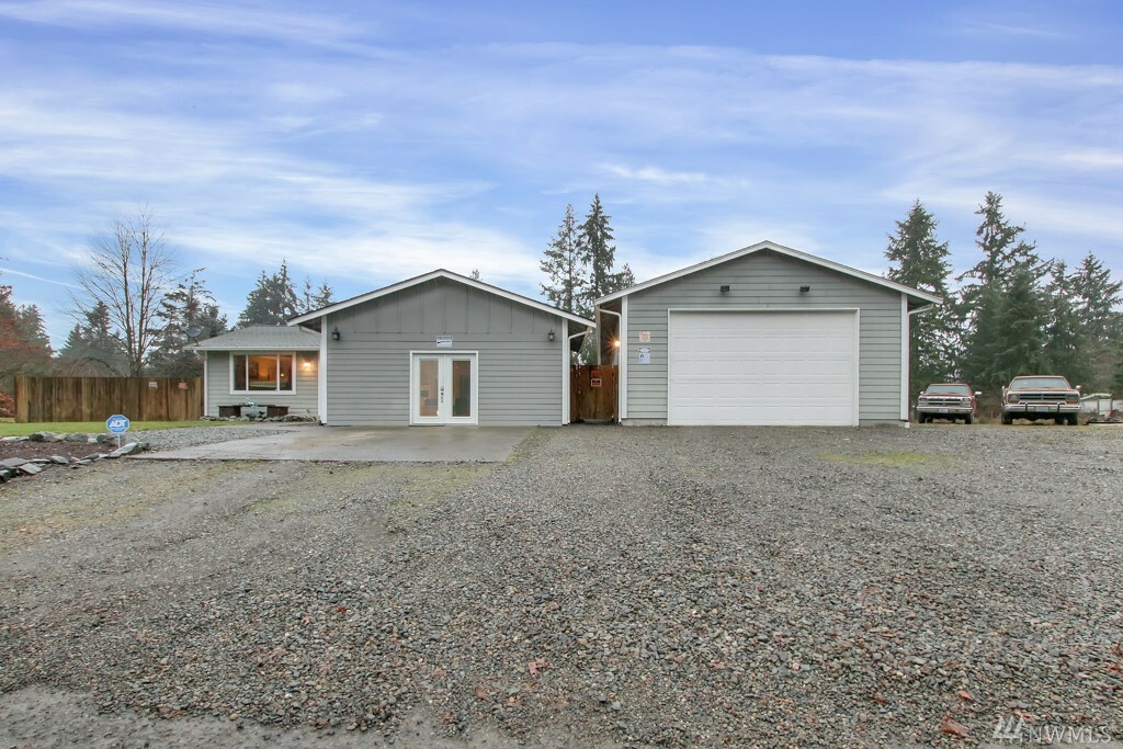 Property Photo:  20303 53rd Av Ct E  WA 98387 