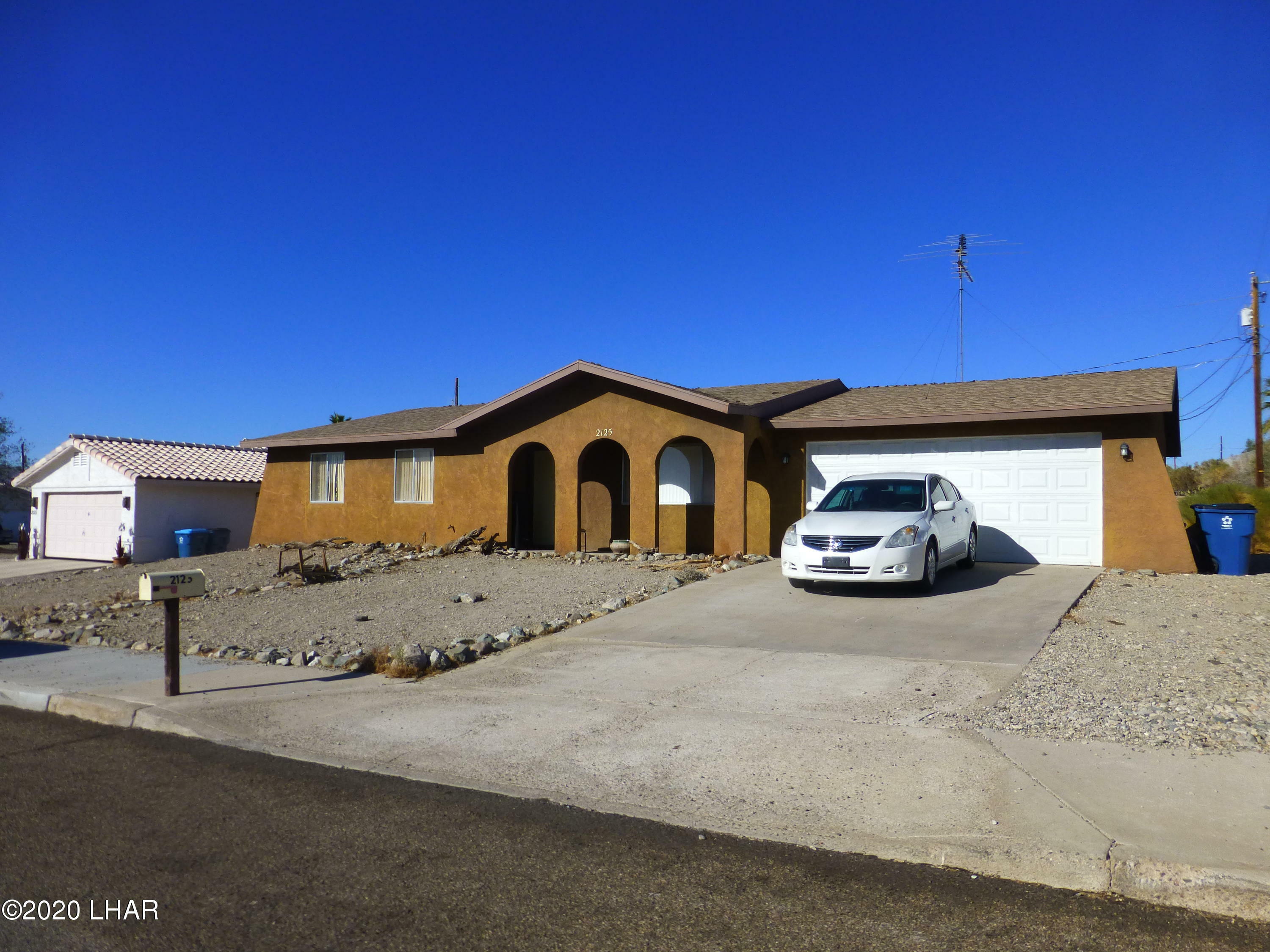 Property Photo:  2125 Charing Cross Dr  AZ 86404 