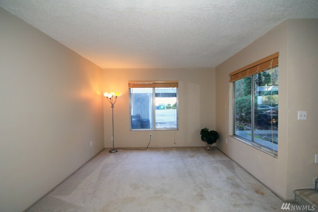 Property Photo:  12211 NE 147th Place  WA 98034 