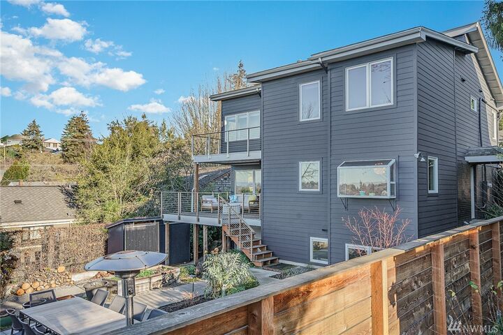 Property Photo:  3047 12th Ave W  WA 98119 