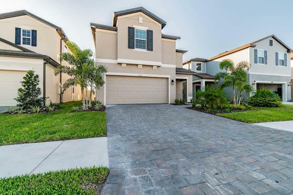 Property Photo: 11307 Green Harvest Drive 1003 FL 33578