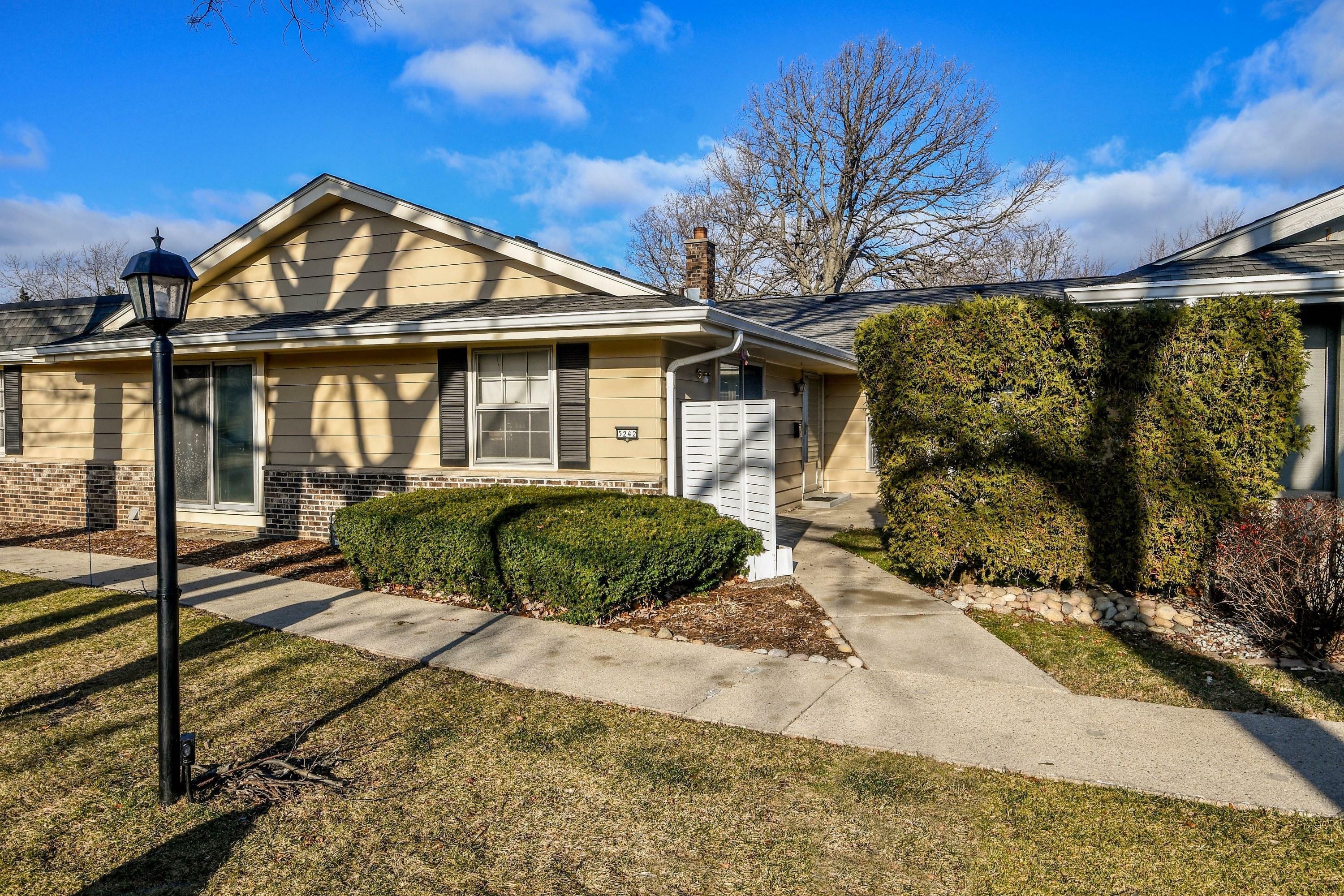 Property Photo:  5242 Woodbridge Ln  WI 53221 