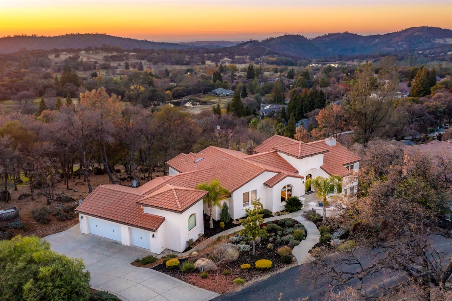 Property Photo: 6427 Caddie Court CA 95602