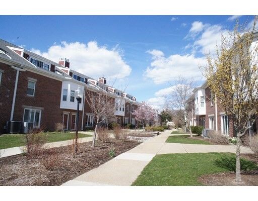 Property Photo:  158 Quincy Shore Drive 90  MA 02171 