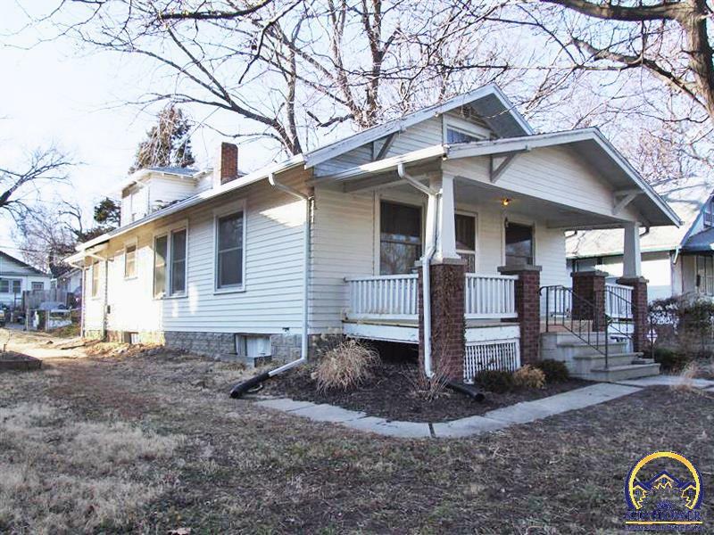 1215 SW Plass Ave  Topeka KS 66604 photo