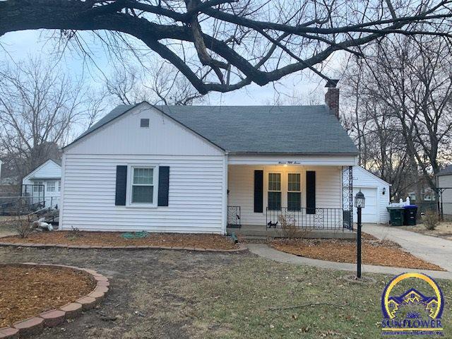 Property Photo: 1157 SW Webster Ave KS 66604