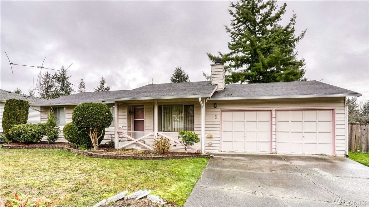 Property Photo:  1 77th Place SW  WA 98203 