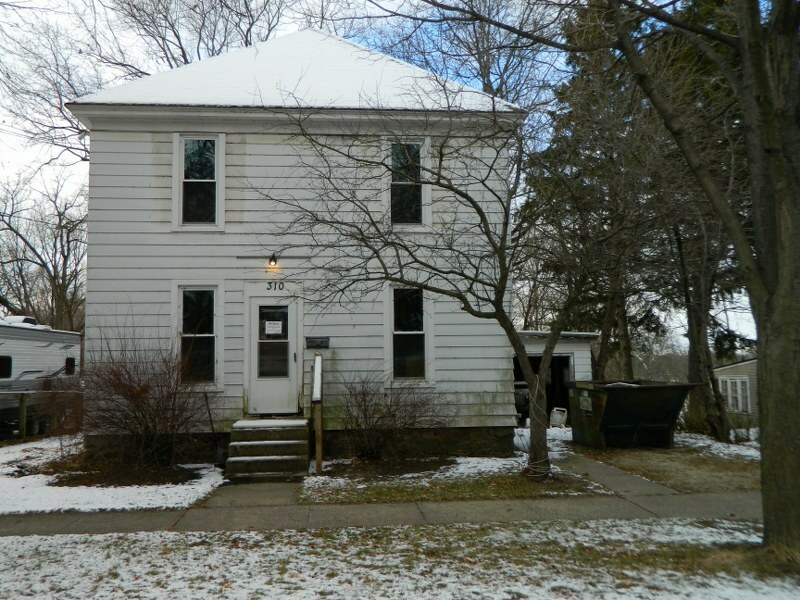 Property Photo: 310 N 5th St WI 53115