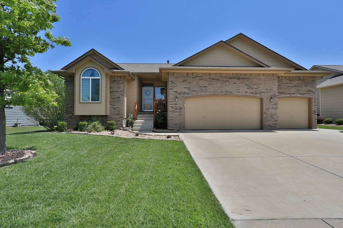 Property Photo:  112 N Douglas Cir  KS 67002 