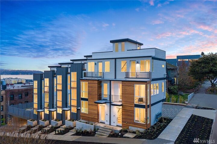 821 Warren Ave N  Seattle WA 98109 photo