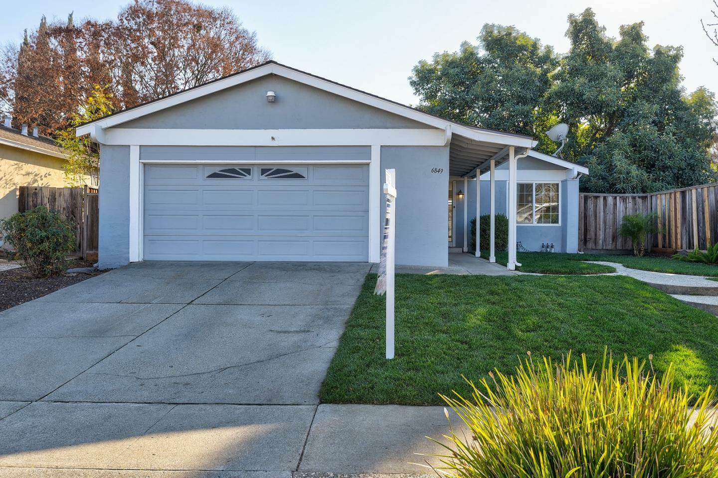 Property Photo:  6849 Aintree Drive  CA 95119 