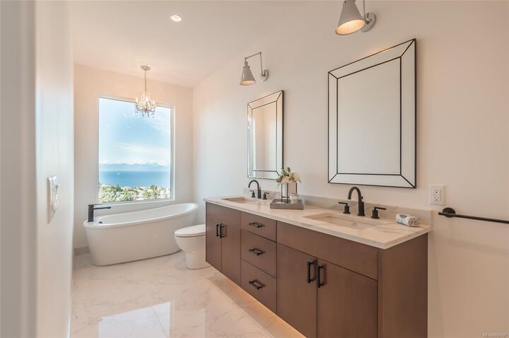 Property Photo: 4728 Horizon Dr BC V9T 0C1