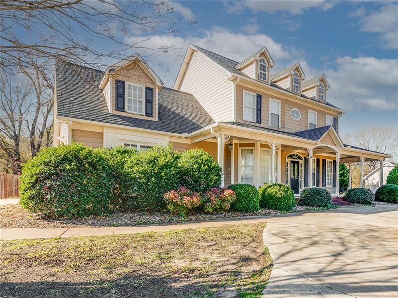 Property Photo:  181 River Road  GA 30252 