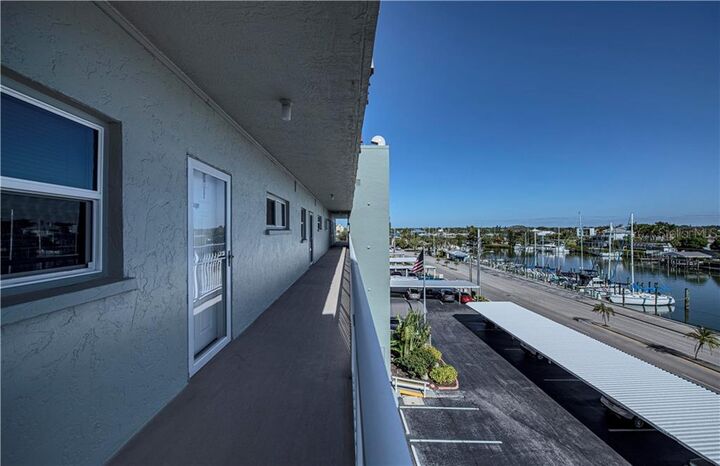 Property Photo:  950 Tarpon Center Drive 402  FL 34285 