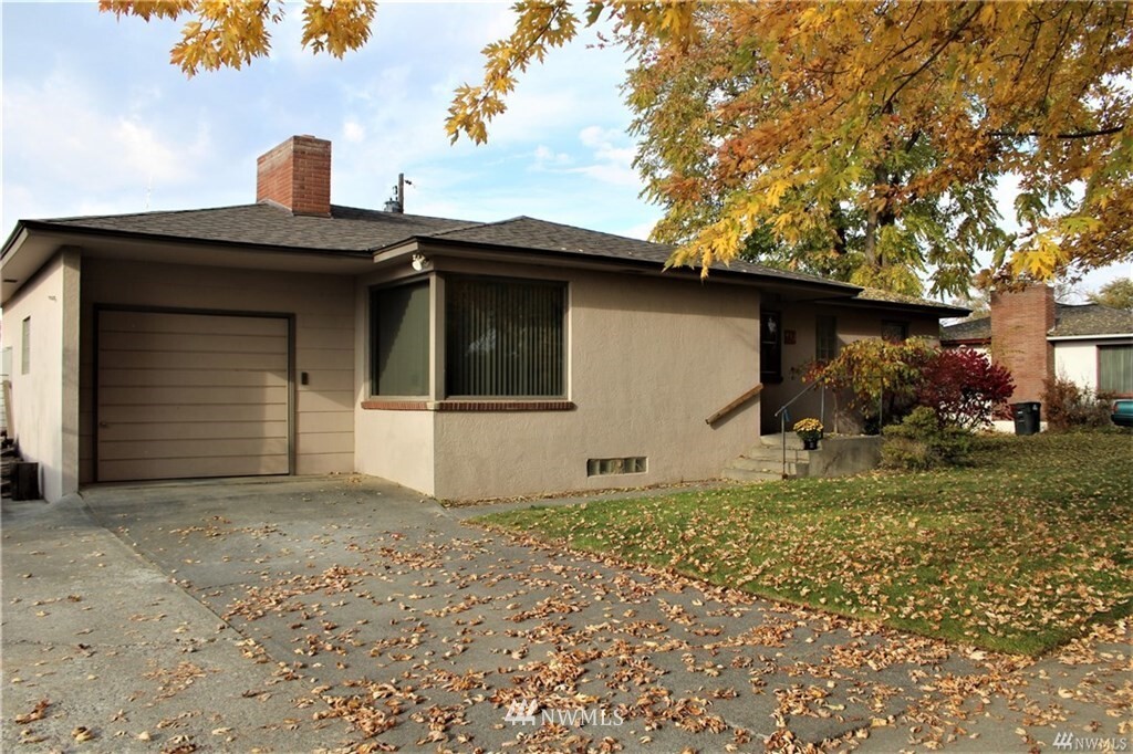 Property Photo: 432 W Northshore Drive WA 98837