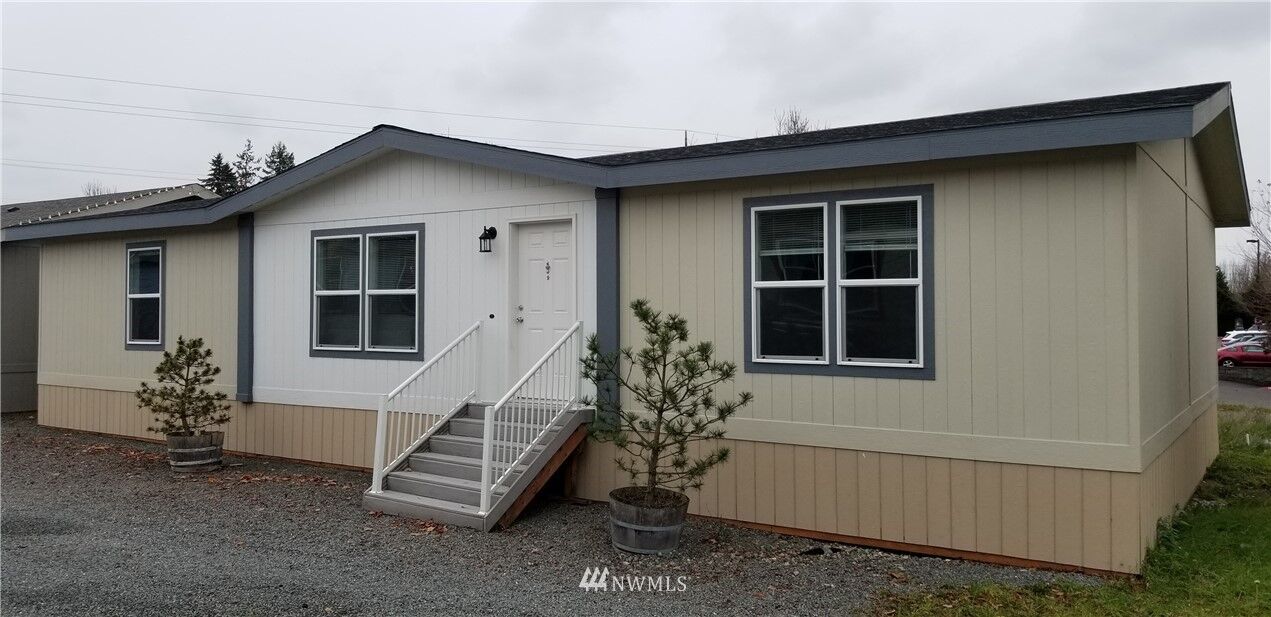 Property Photo:  41330 Ajer Dr  WA 98251 