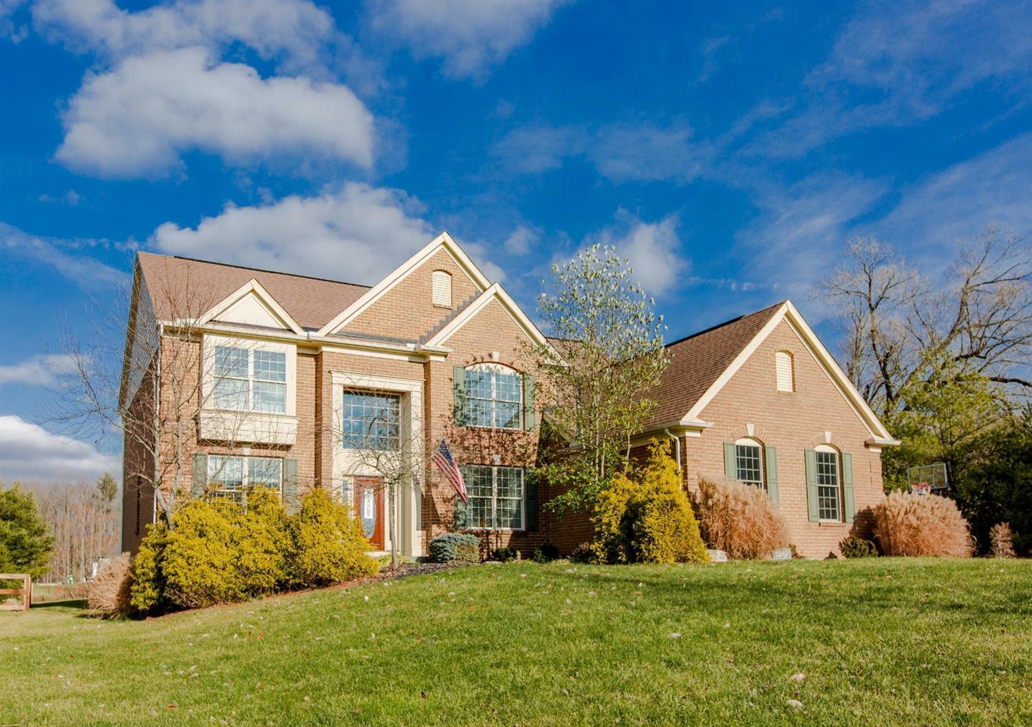 Property Photo: 1252 Ridgewood Dr OH 45140