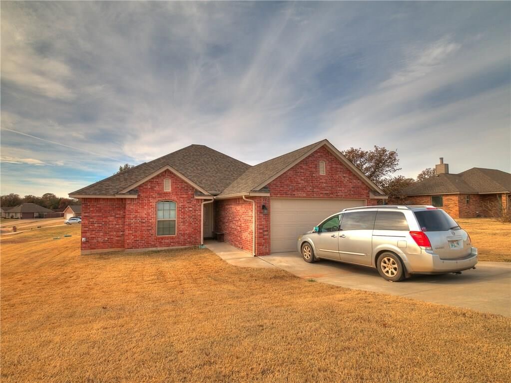 Property Photo:  11473 Stonecrest  OK 73044 