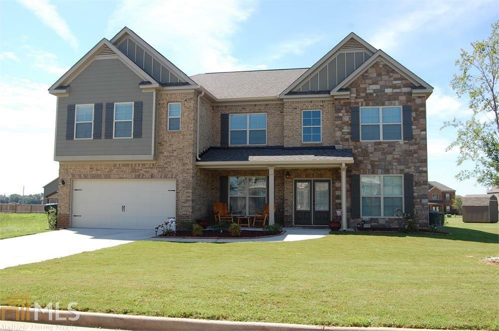 Property Photo:  806 Cornwall Dr  GA 31047 