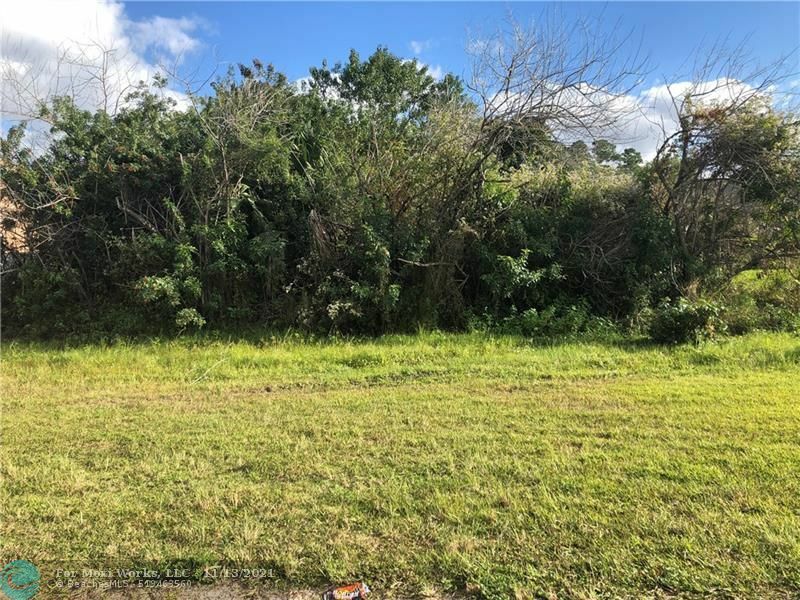 Property Photo:  2573 SW Savage Blvd  FL 34953 